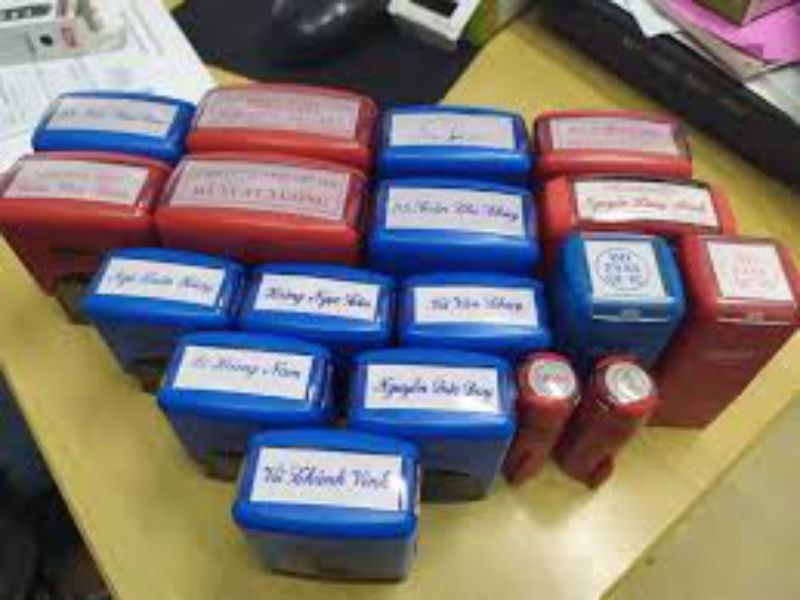 Quy Trình Khắc Dấu Chuyên Nghiệp Tại Làm Bằng Đại Học